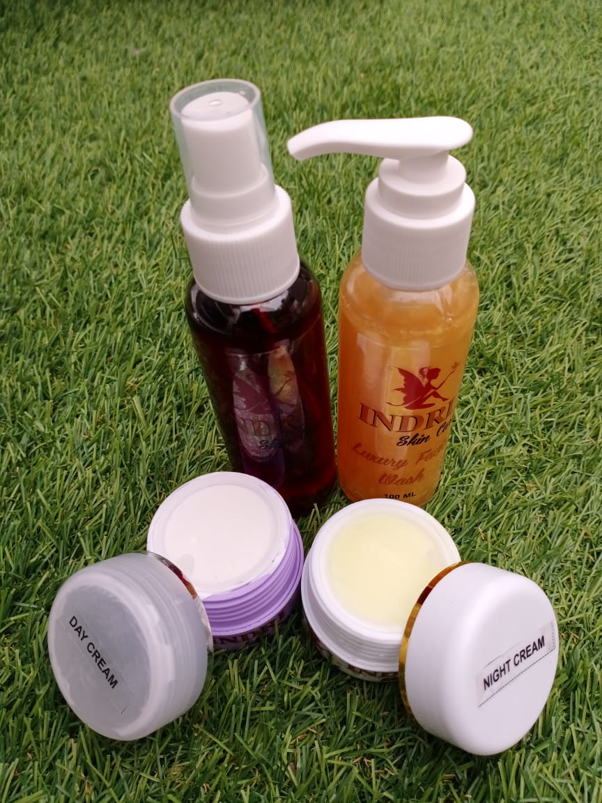 http://olshop3.creators.co.id//uploads/paket_skincare_indri.jpeg